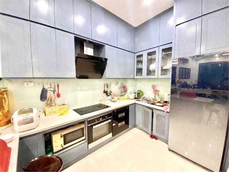 Bán nhà Phố Ái Mộ, Long Biên. Gần ô tô, cạnh công viên. 38mx5t, mt:7m. Nhỉnh 3 tỷ