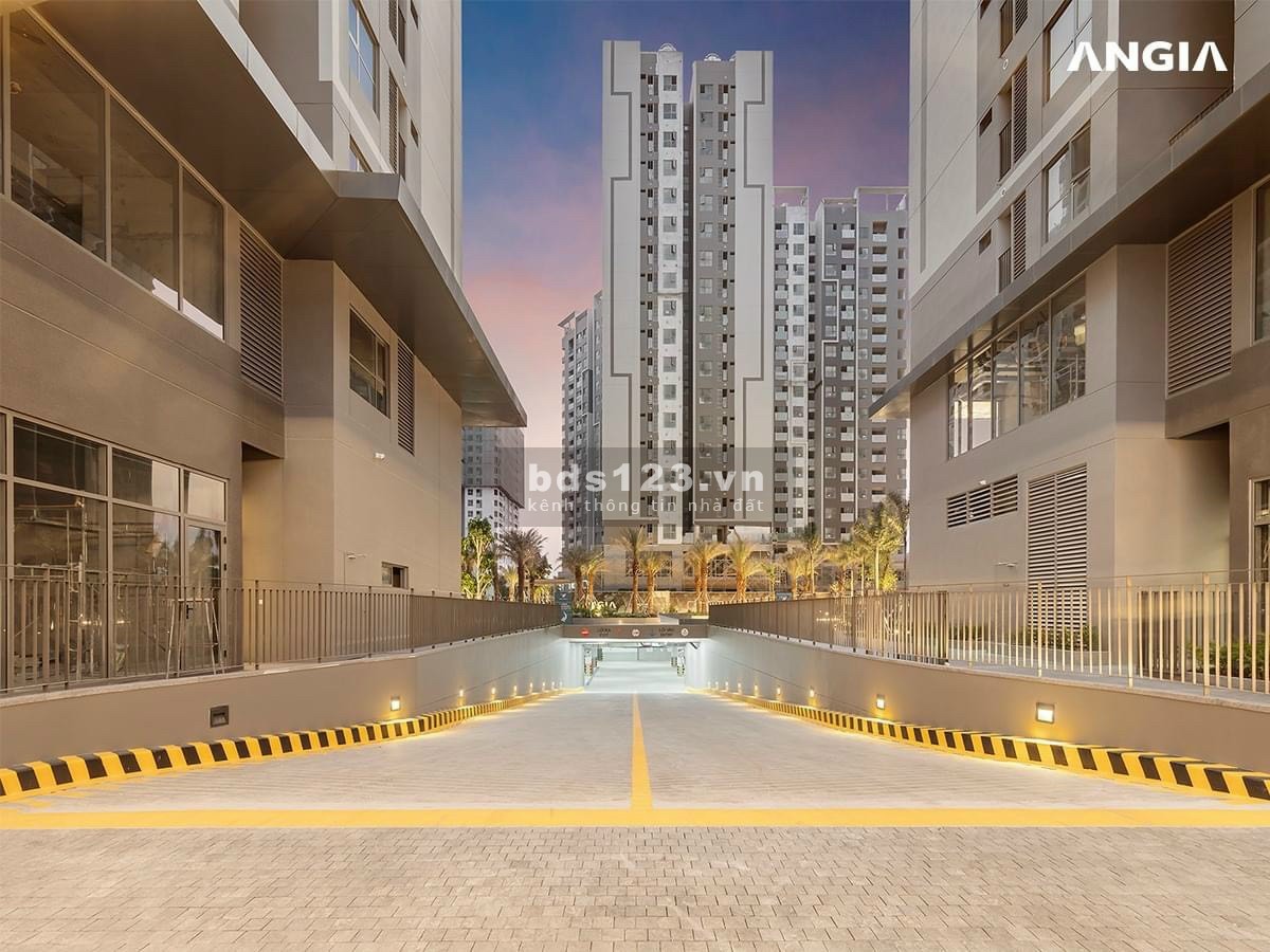 Cần bán 2 căn chung cư Wes Gate Park Tân Túc