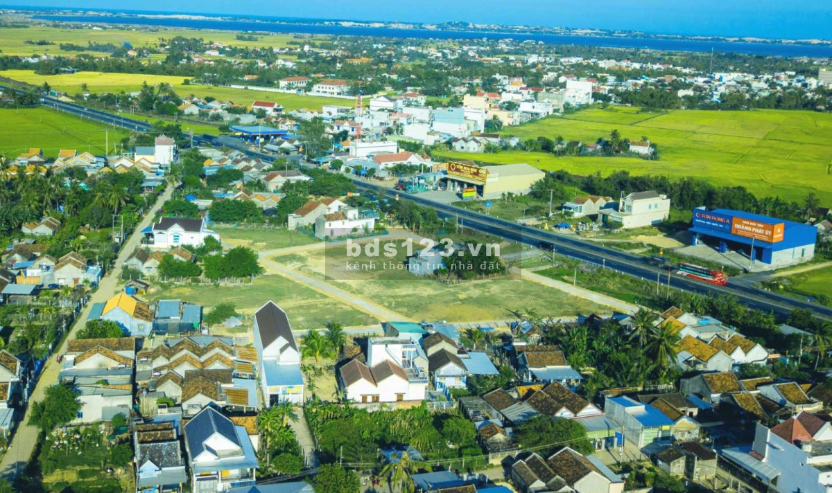 Bán nhanh lô biệt thự 300m2 full thổ ngày QL1A Bắc Vân Phong