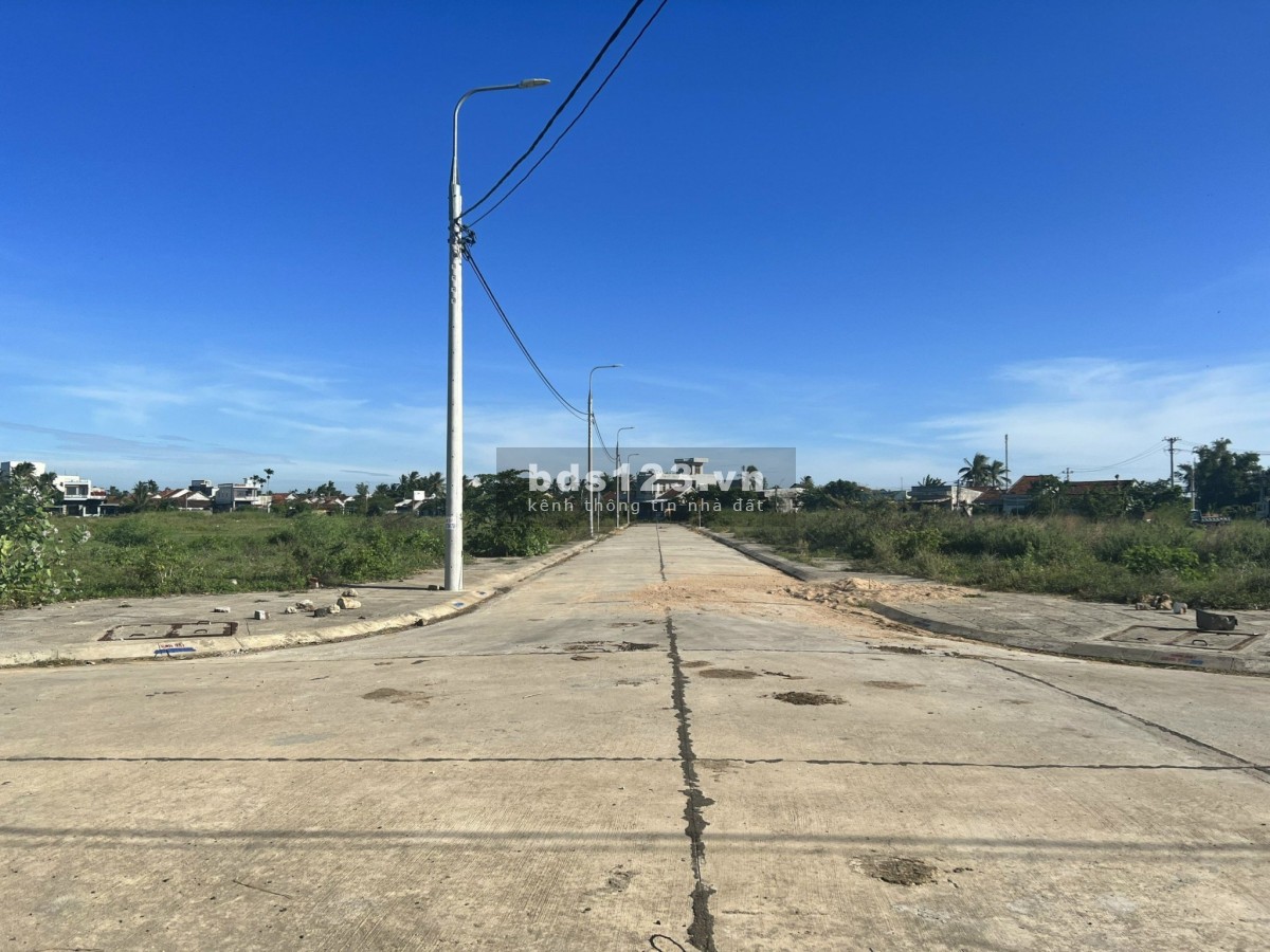 Đất nền sổ đỏ Phú Yên ven Tp.Tuy Hòa ngay QL1A (100% thổ cư )