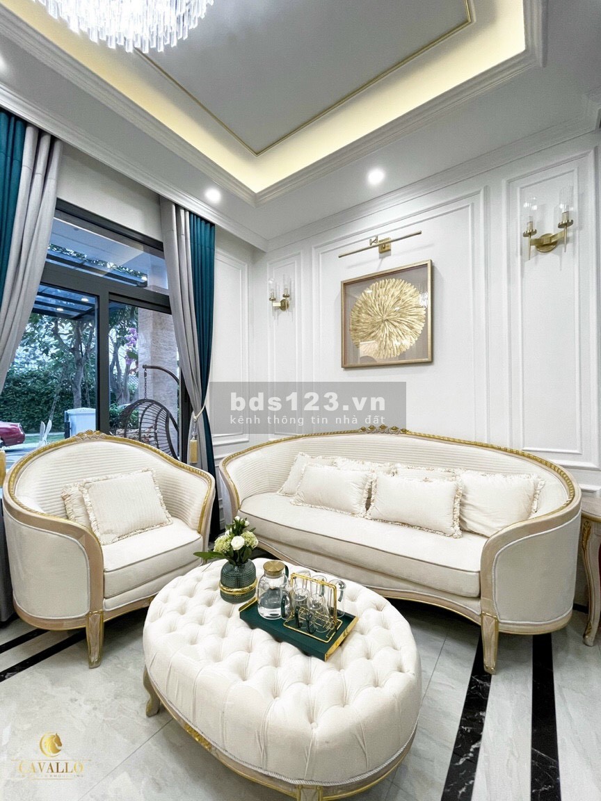 Cần bán gấp nhà căn Verosa park Khang Điền Quận 9 full nội thất cao cấp Neoclassic