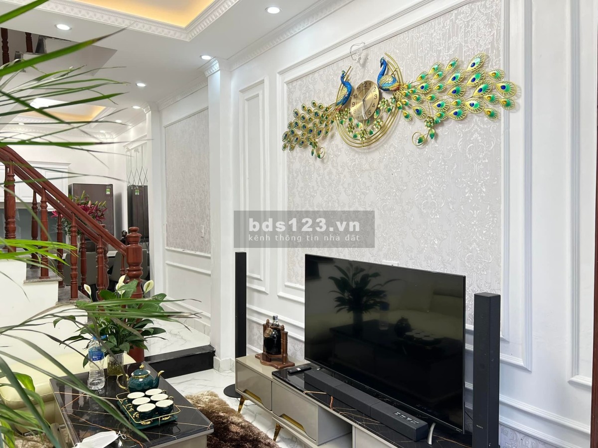 Bán nhà Hoài Đức, lô góc, ôtô cách 10m, 2.45 tỷ, sổ đỏ chính chủ