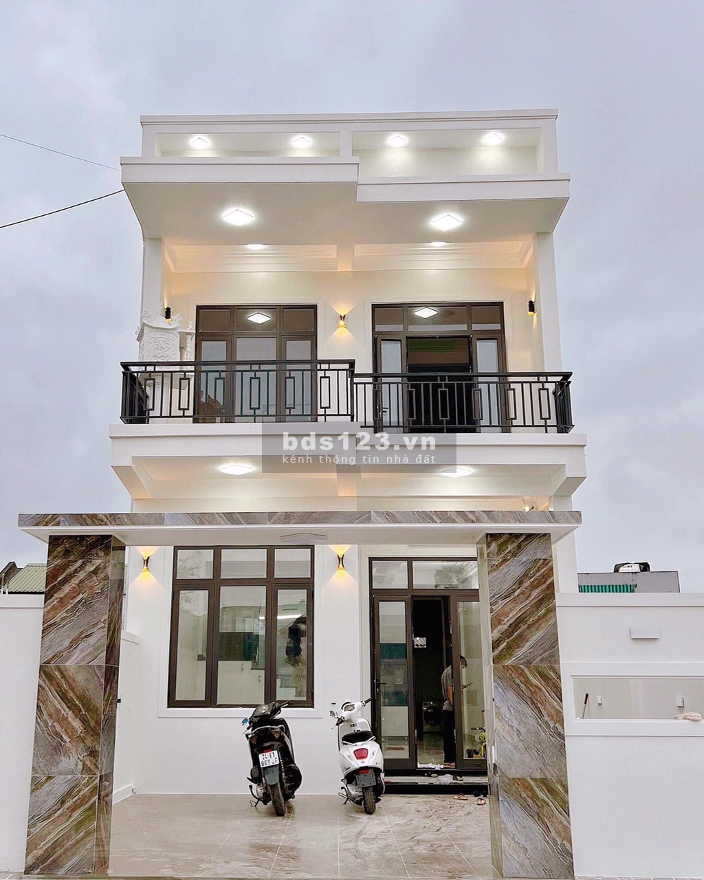 Đất thổ cư sổ sẳn đường nhựa qh 42m gần kcn sân bay chung dùng giá đầu tư 350tr