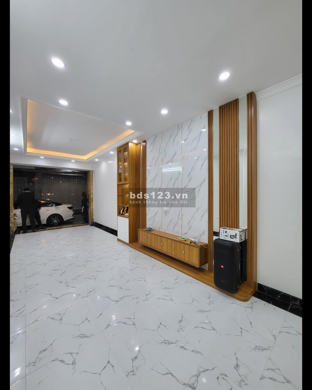 Bán nhà ô tô ngủ trong nhà đường Hoàng Mai 39m, 5 tầng, mặt tiền 3.4m, giá 7.9 tỷ