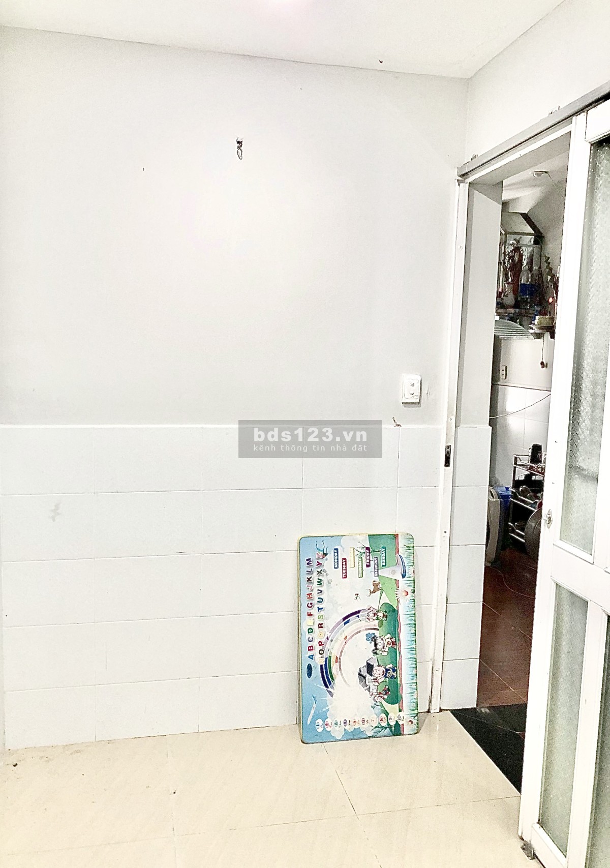 Cho thuê phòng trọ giá rẻ gần chợ Tân Định Quận 1