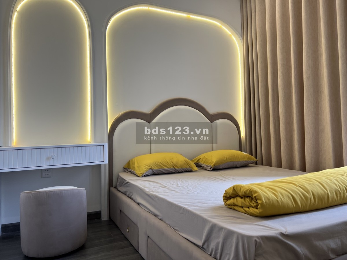 Chính chủ bán gấp căn góc 2 ngủ (+1) The Zenpark