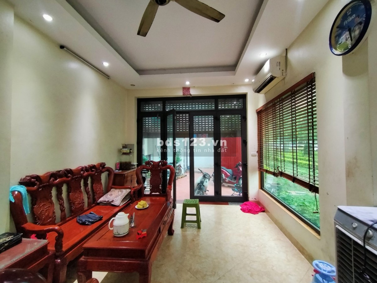 Bán nhà góc siêu đẹp 47m2 Thạch Bàn Long Biên 4.35 tỷ view vườn hoa
