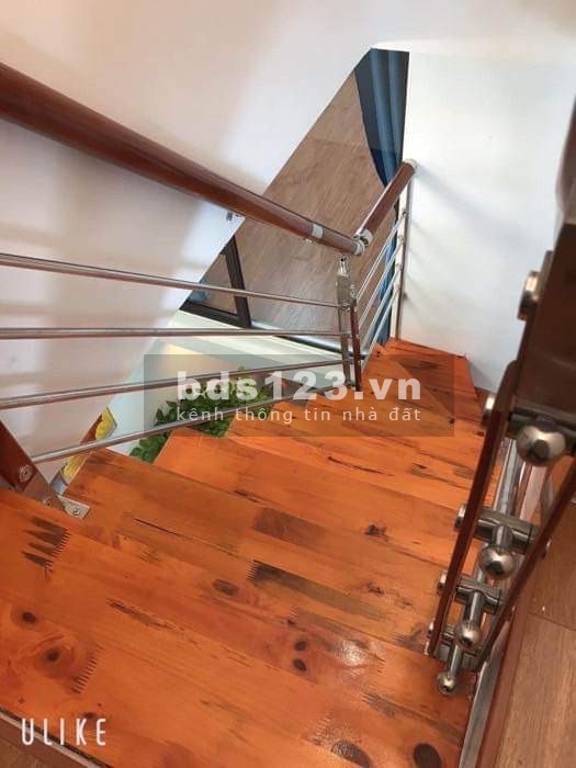 Bán nhà Thái Hà có diện tích 19m2, từ tầng 2 là 24m2