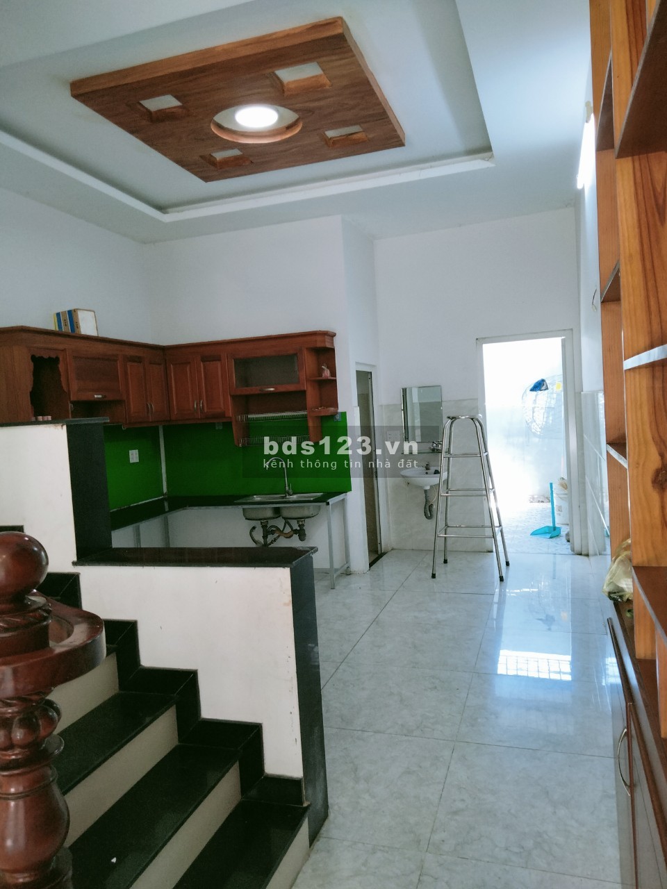 Bán nhà 1 trệt 2 lầu đúc hẻm xe hơi nhà nở hậu Bình Thành ,Q.Bình Tân