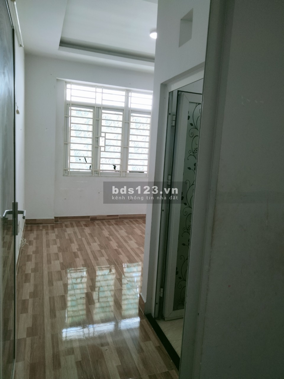 Bán nhà 1 trệt 2 lầu đúc hẻm xe hơi nhà nở hậu Bình Thành ,Q.Bình Tân
