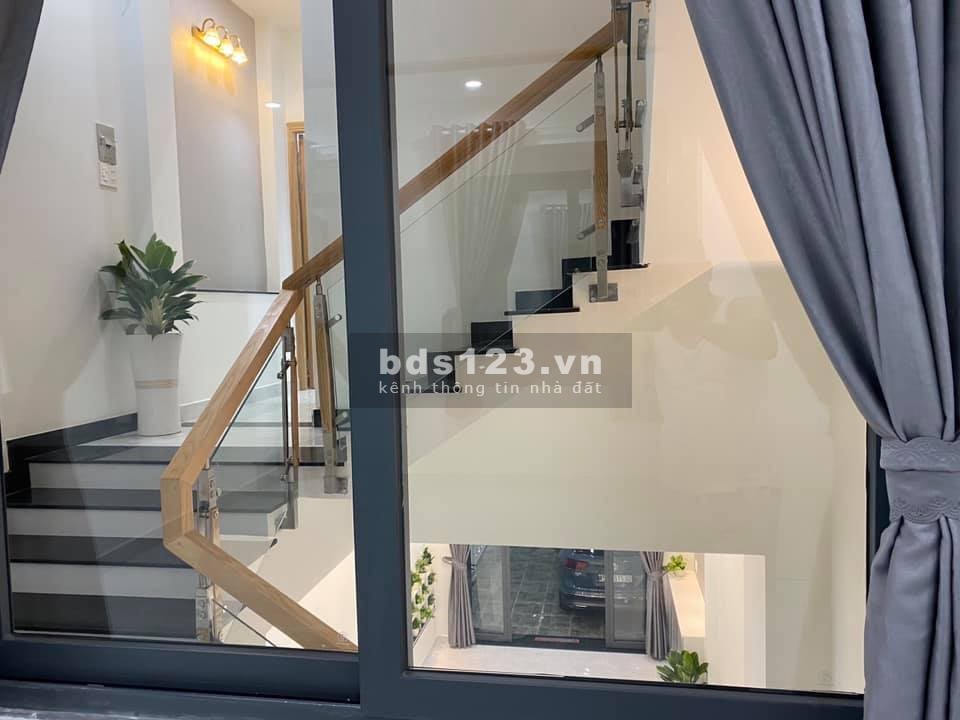 Gấp Bán Giảm 3 TỶ - 110m2 - 4 Tầng BTCT Hoàn Công - 2 Mặt Tiền Hẻm 8m Lê Văn Chí Linh Trung Thủ Đức