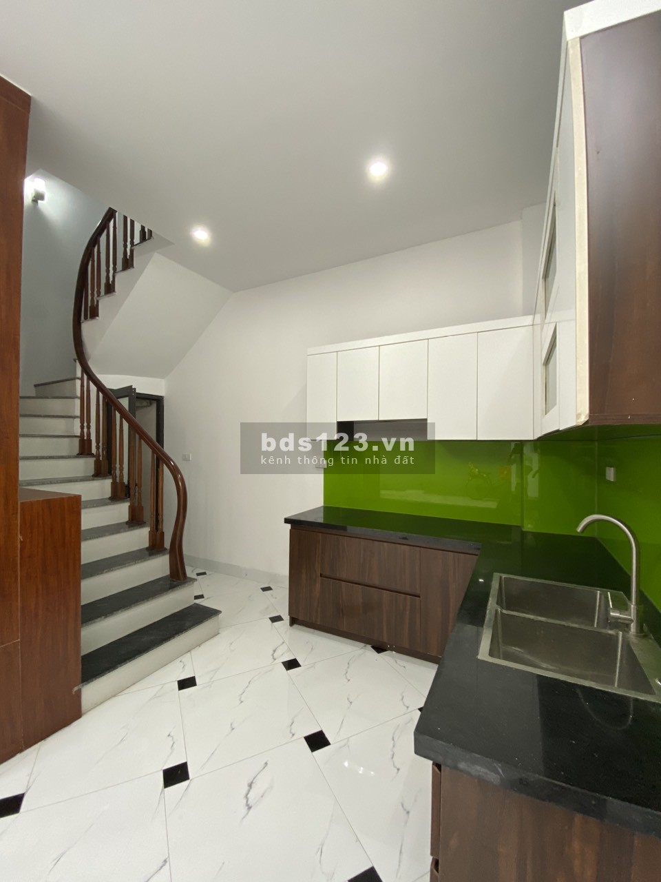 SIÊU HIẾM - BÁN NHÀ LÊ TRỌNG TẤN - 35M2 - LÔ GÓC - Ô TÔ - 4.x TỶ