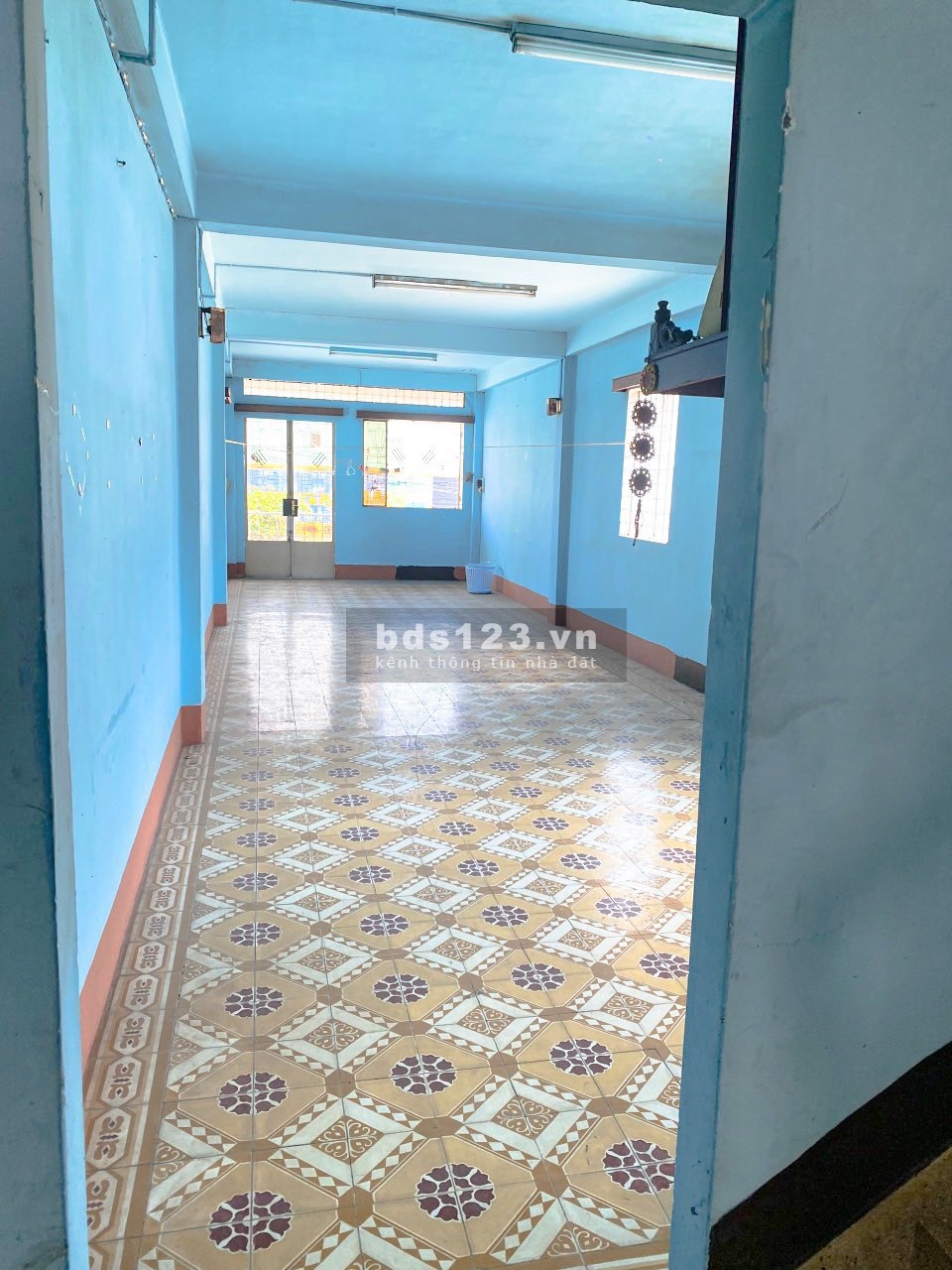 Cho thuê nguyên căn mặt tiền Bình Tiên ngay vòng xoay