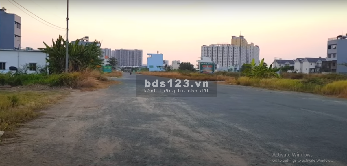 Ngộp ngân hàng cần bán gấp đất Sở văn hóa thông tin 90m2=6*15, đường nhựa 12 mét
