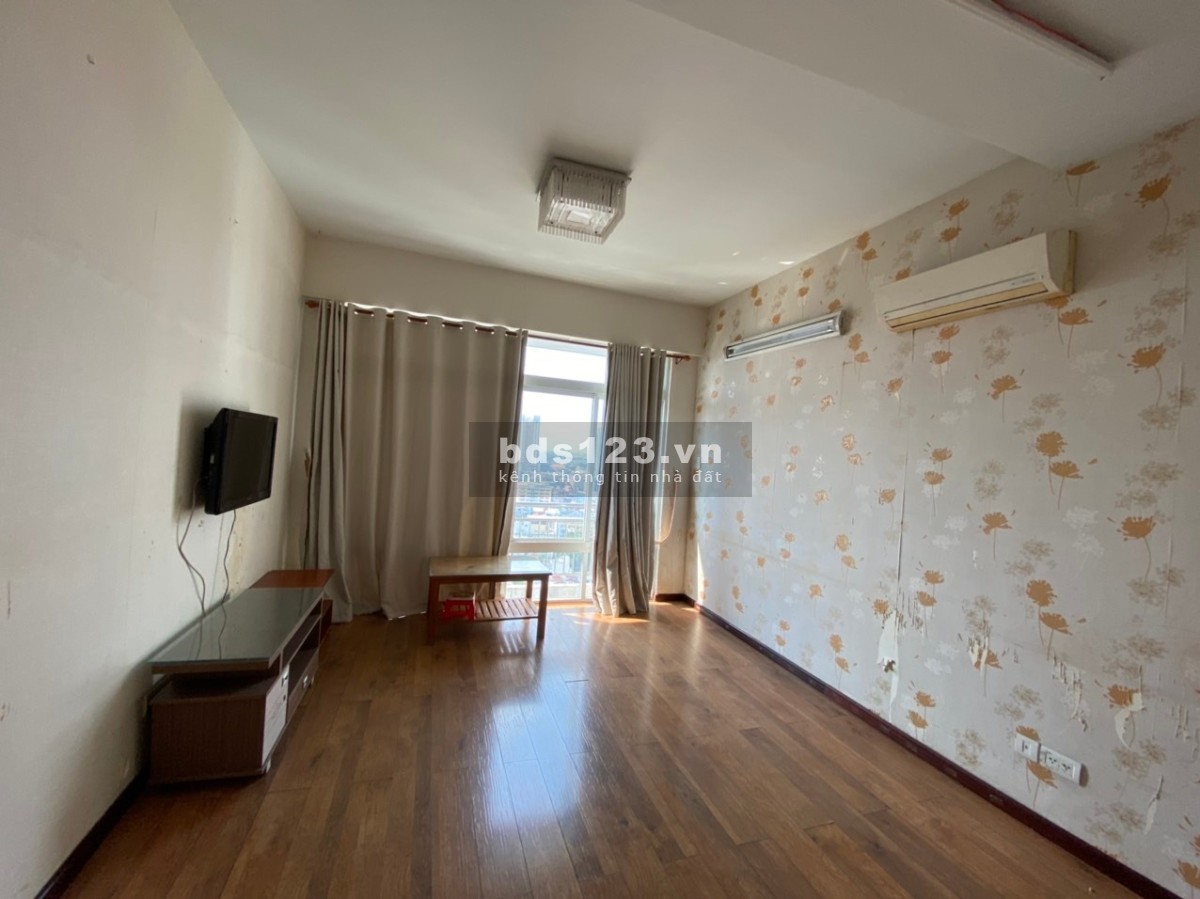 Cần cho thuê gấp căn hộ Tản Đà, ( 86 Tản đà ), Quận 5, Dt : 101 m2, 3PN, 2WC, Giá : 14 tr/th,