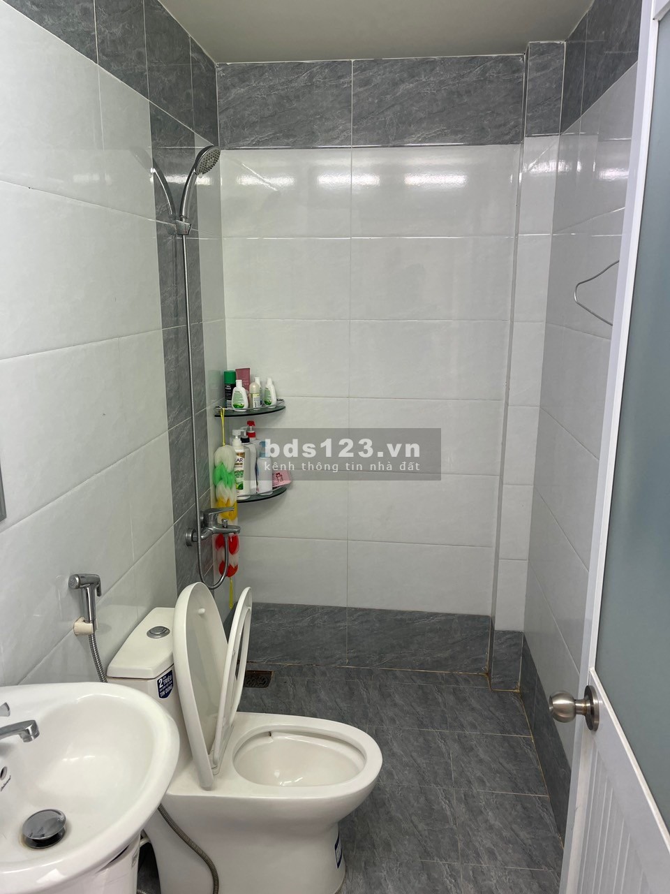 Giảm 300tr nhà 1 lầu 3pn, 2wc, SHR, 93m2, 785tr, ngay Lê Minh Nhựt, Củ Chi.