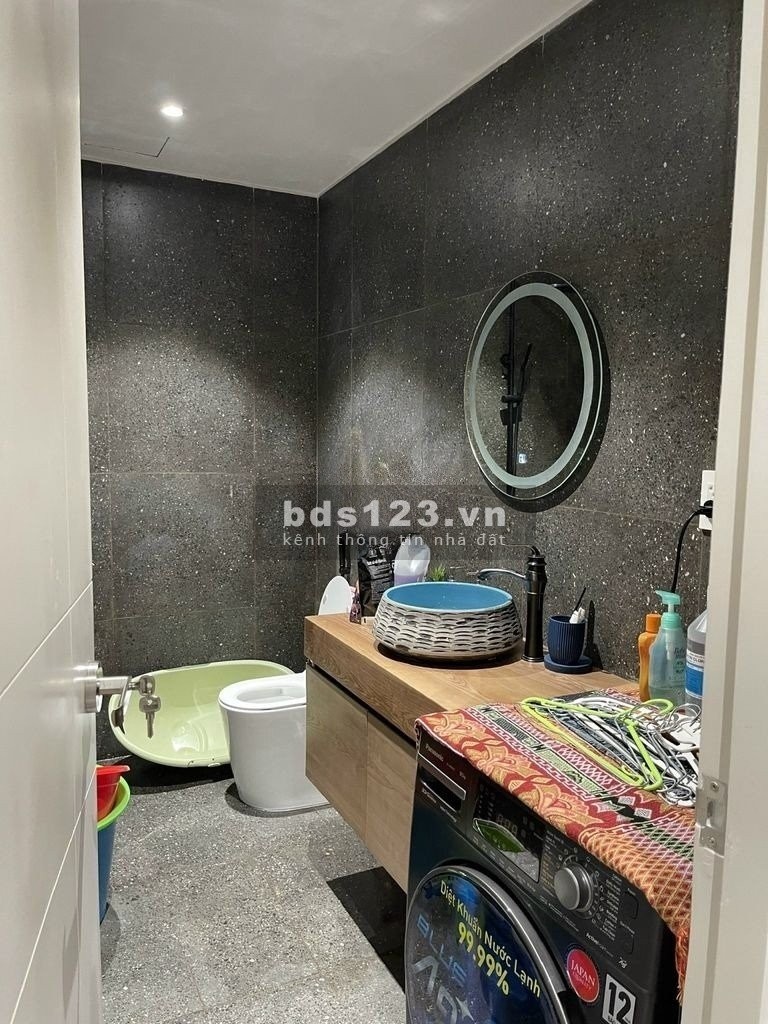 Cho thuê chcc Terra Royal q.3: 2pn full nt 18tr ở liền nhà ko đẹp bù tiền lh: 0944904190 Duy Phong