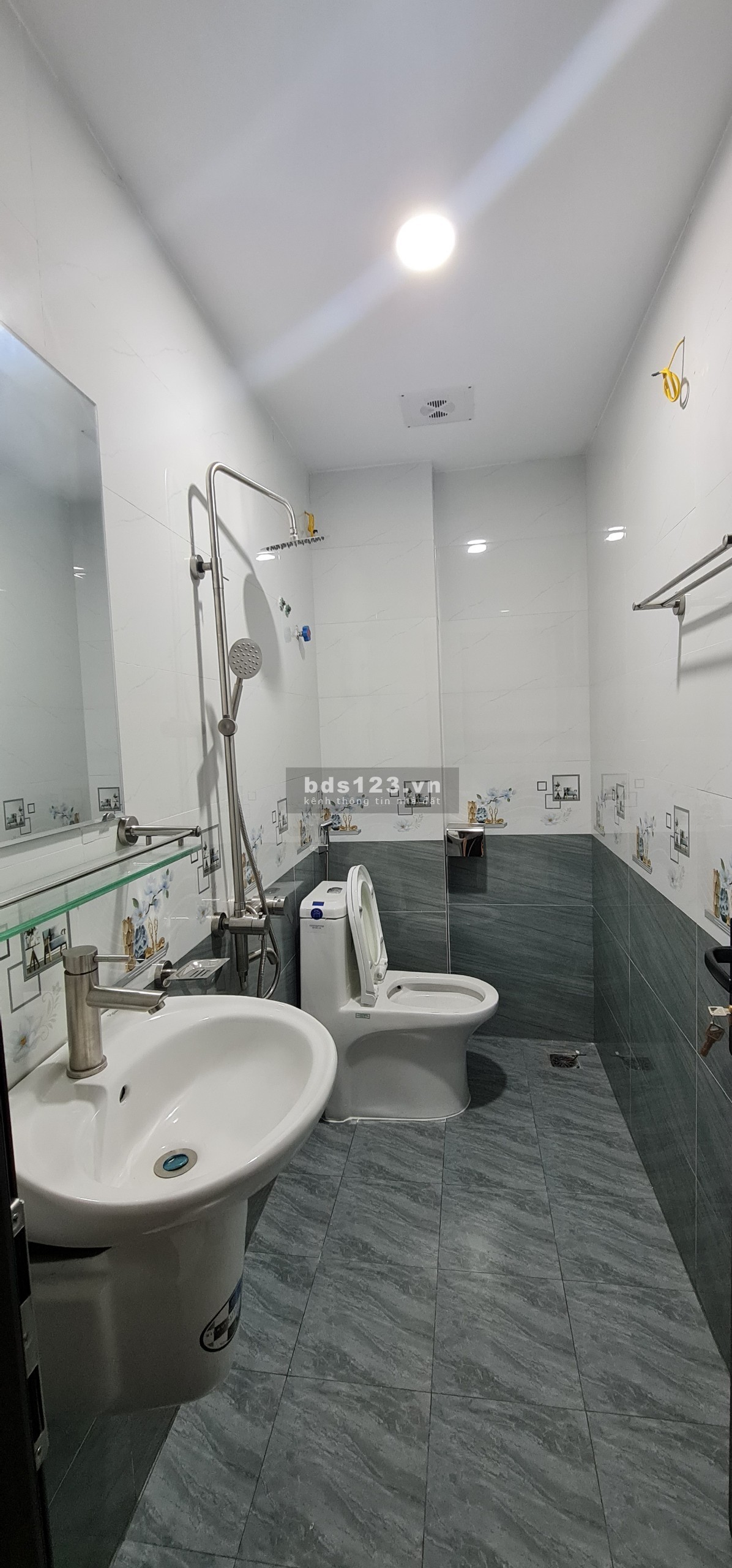BÁN NHÀ LAI XÁ LÔ GÓC THOÁNG SÁNG, NỘI THẤT LUNG LINH,5 TẦNG CHỈ CÓ 4.05 TỶ.
