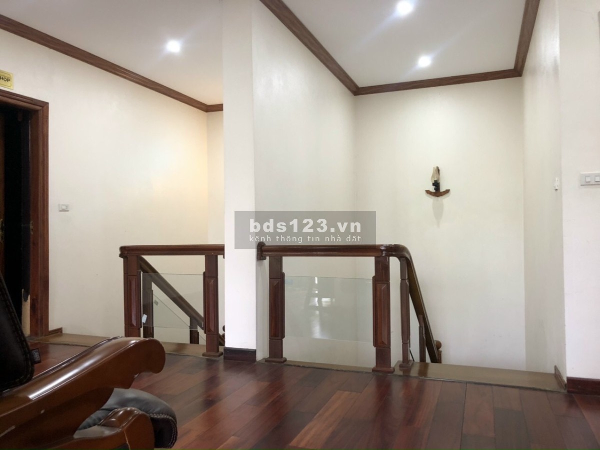 XUÂN PHƯƠNG –BẮC TỪ LIÊM DT 40M2 GIÁ NHỈNH HƠN TỶ
