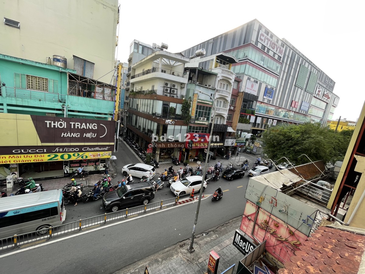Cần cho thuê mặt bằng kinh doanh ở 640 Sư Vạn Hạnh, DT 220m2 cho mỗi tầng