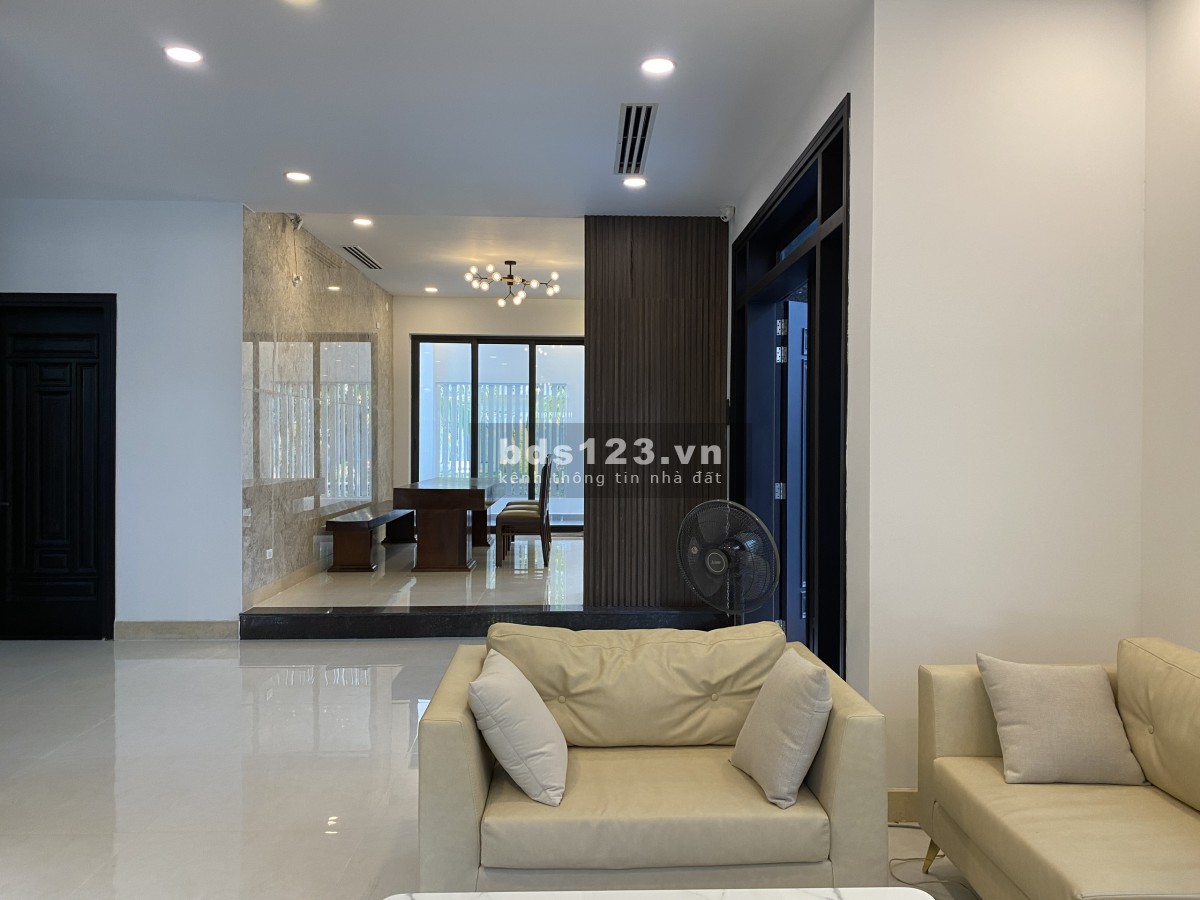 Chính chủ cần bán Biệt Thự full nội thất cao cấp ở khu Biệt Thự Nha Trang giá 17.5 tỷ.