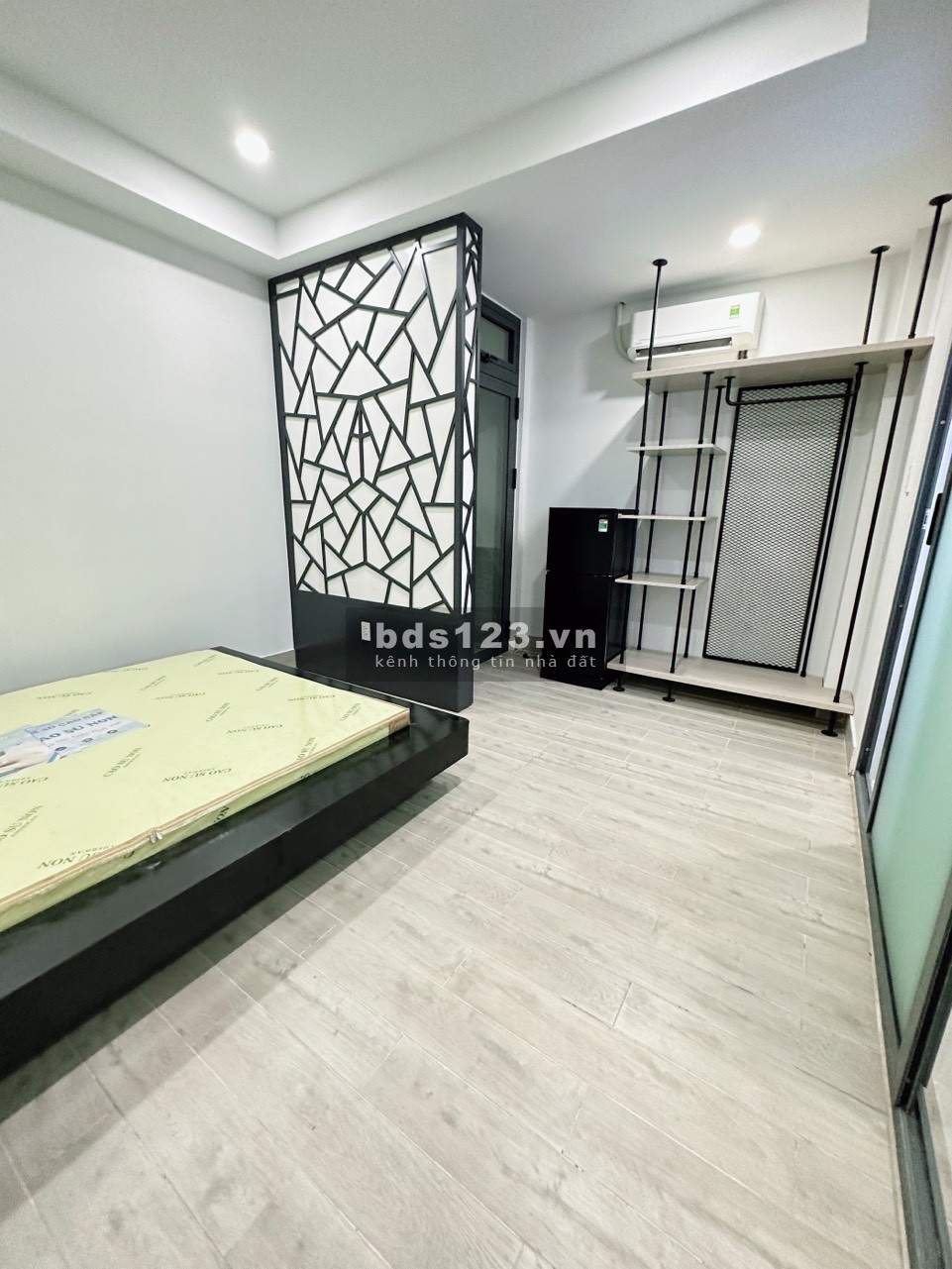 Cho thuê căn hộ ban công view full kính full nội thất Nguyễn Oanh Gò Vấp