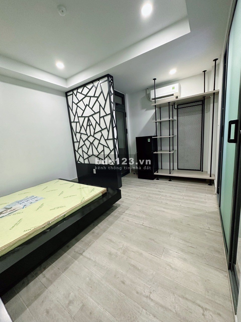 Cho thuê căn hộ ban công view full kính full nội thất Nguyễn Oanh Gò Vấp