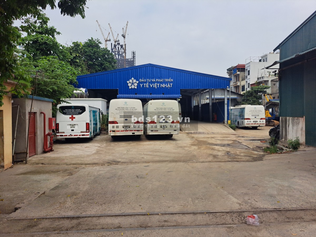 Cần cho thuê kho tại 90 Tân Xuân