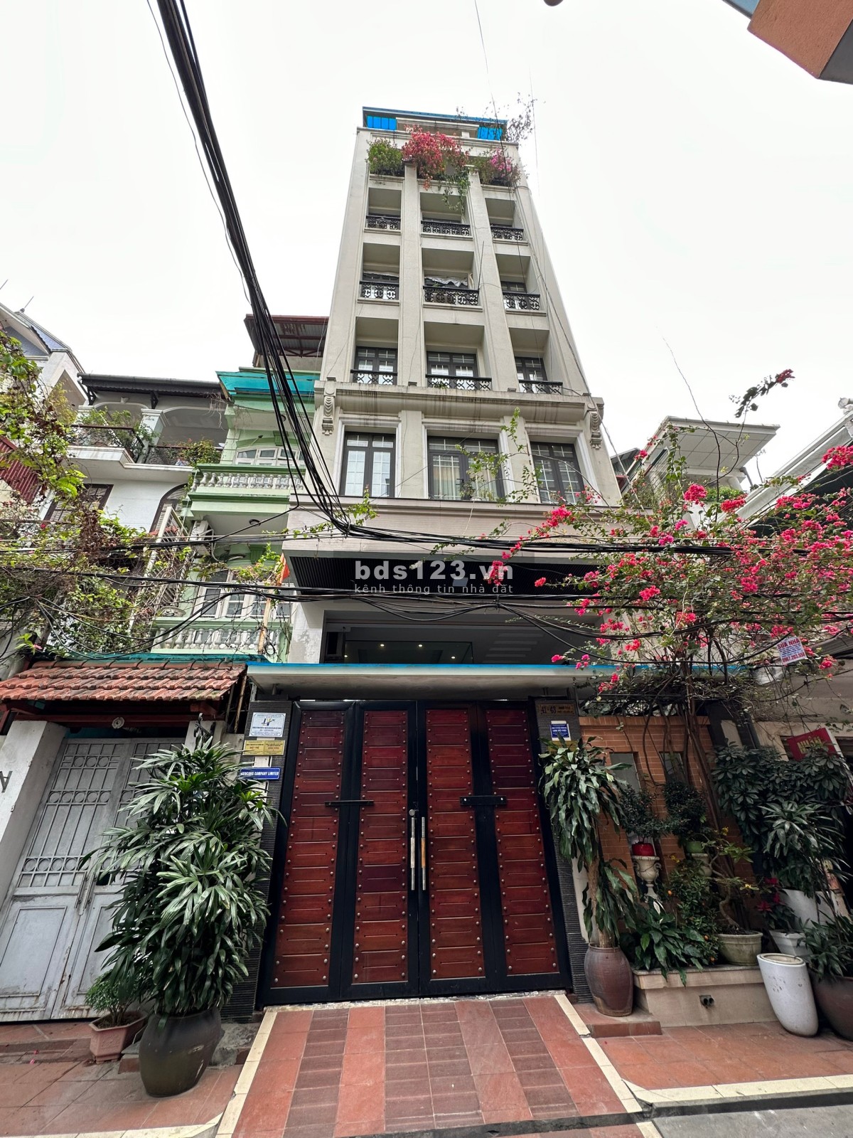 MẶT SÀN SIÊU HOT 120M2 TRUNG TÂM QUẬN ĐỐNG ĐA