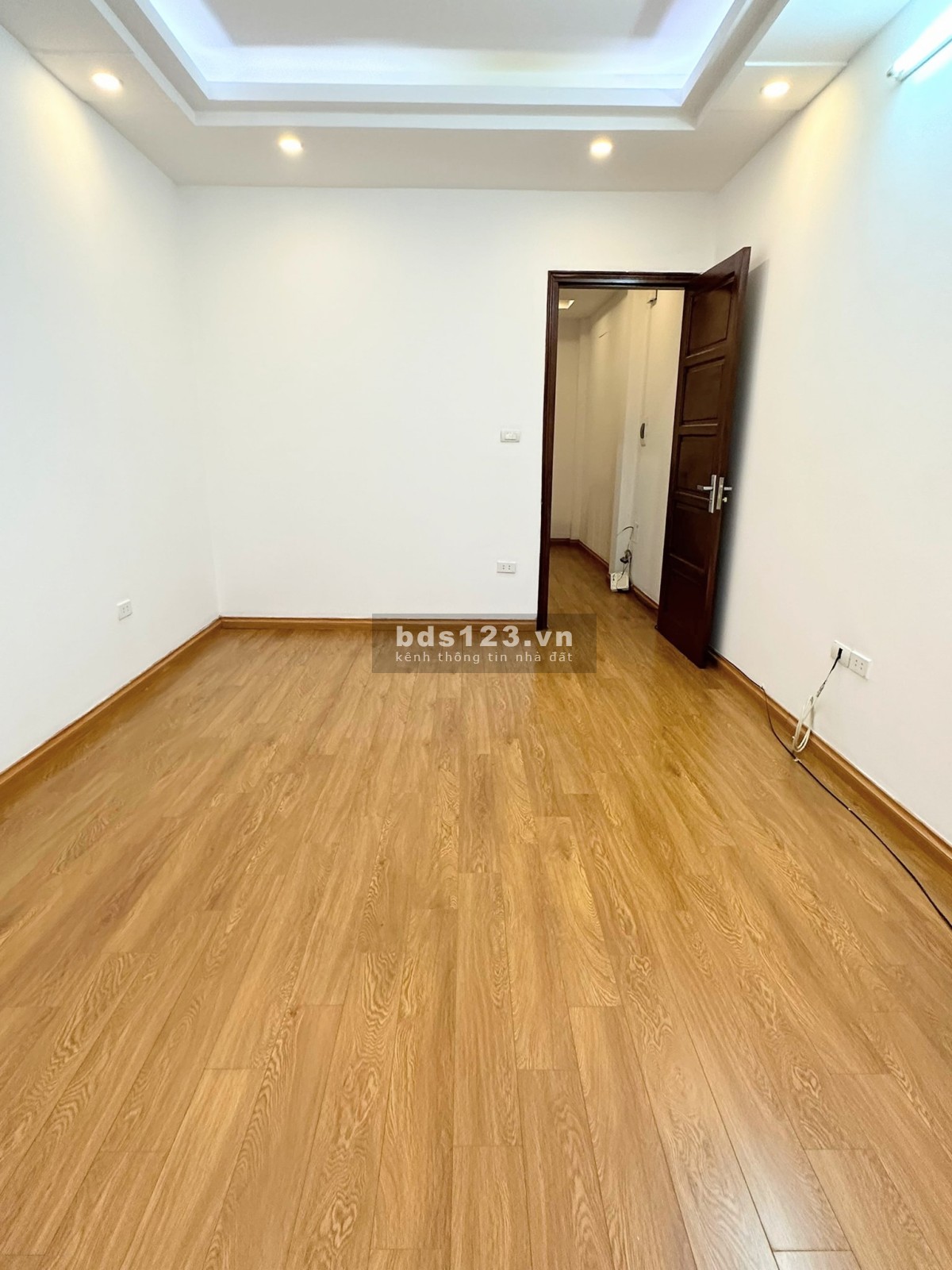 Bán nhà Khương Hạ, sổ đỏ vuông vắn, 35m2, 4.2 tỷ