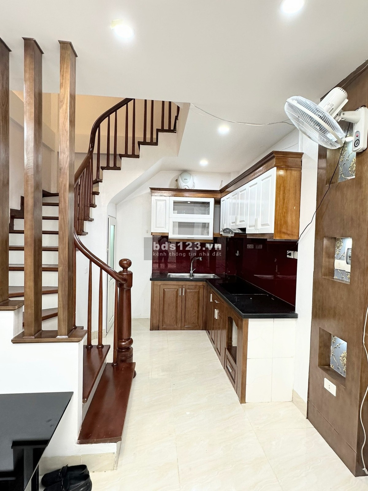 Bán nhà Khương Hạ, sổ đỏ vuông vắn, 35m2, 4.2 tỷ