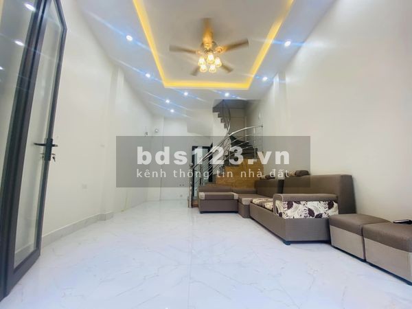 Chủ cần bán nhà gấp gần ô tô 3 bước ra phố full nội thất nhà đẹp ở luôn