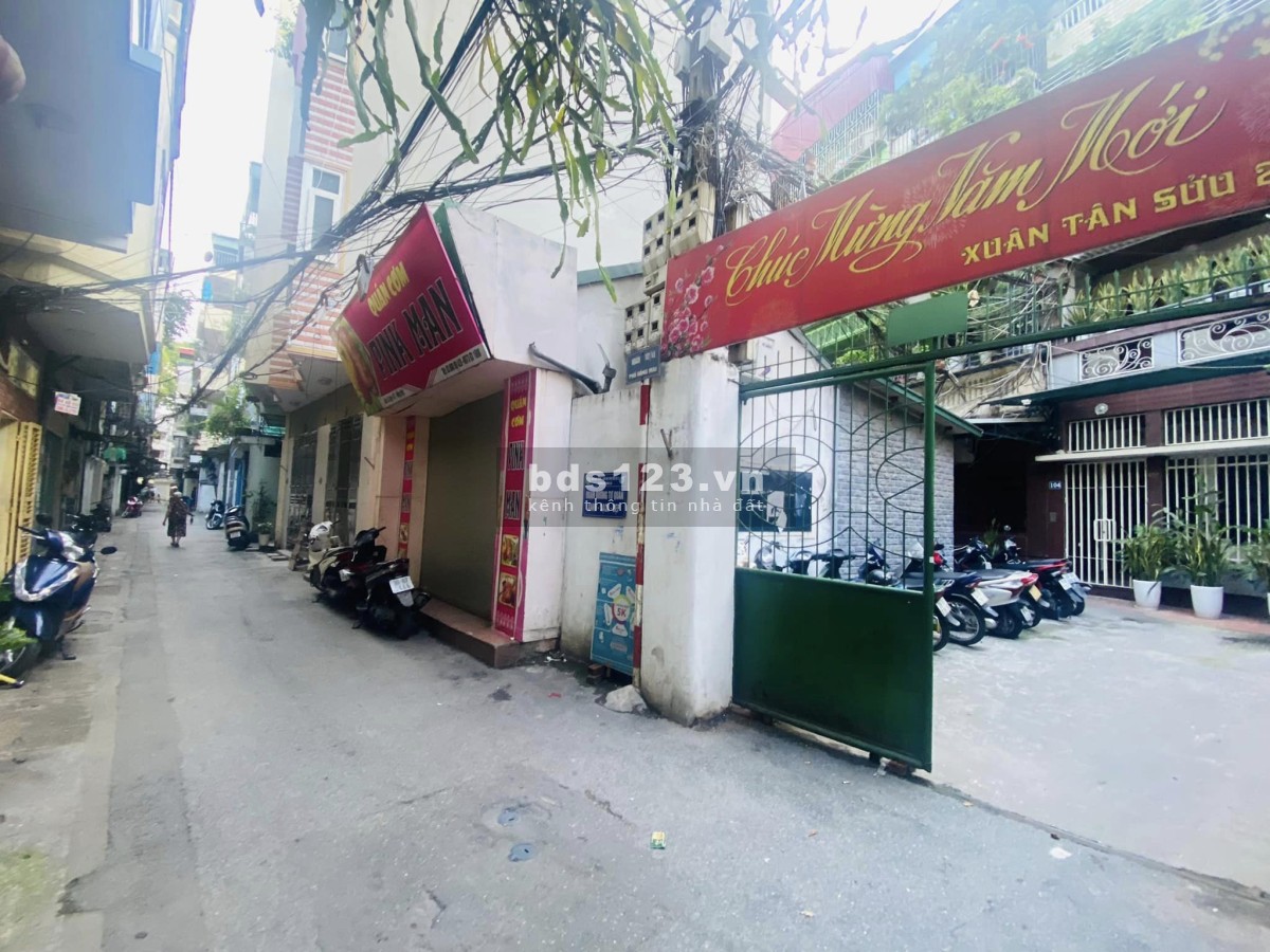Chủ cần bán nhà gấp gần ô tô 3 bước ra phố full nội thất nhà đẹp ở luôn