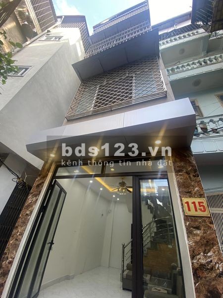 Chủ cần bán nhà gấp gần ô tô 3 bước ra phố full nội thất nhà đẹp ở luôn