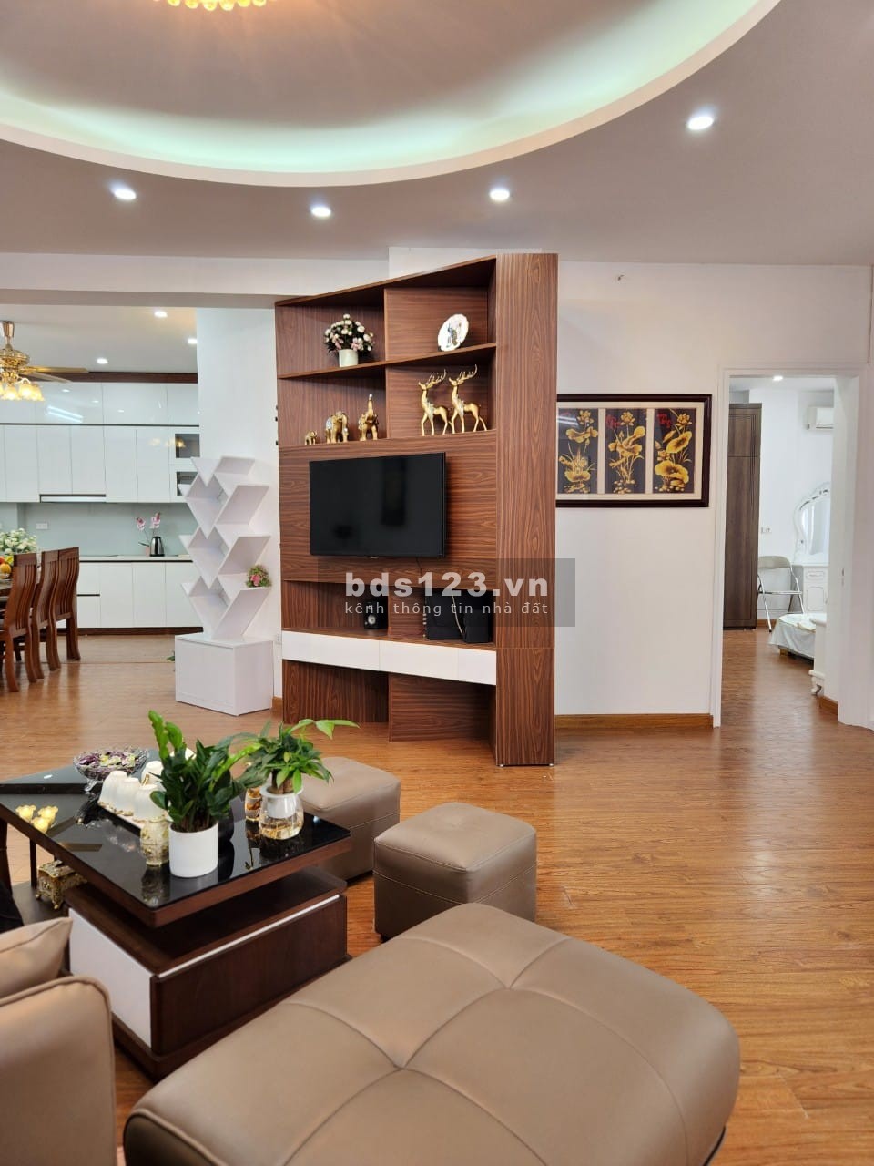 RẺ NHẤT ! Bán căn chung cư 100m 3PN view bể bơi The Pride tặng nội thất giá 2.4 ty 0817 222333
