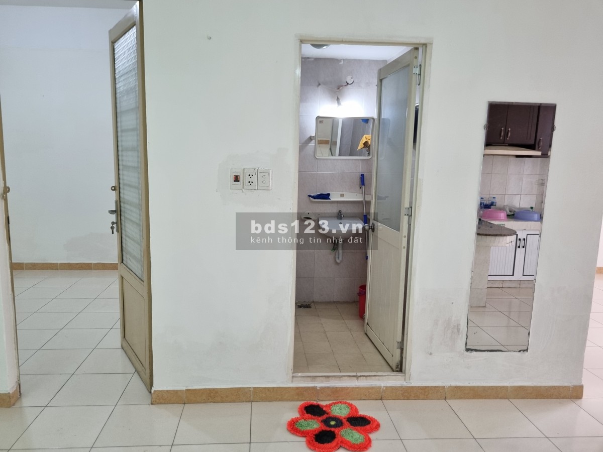 Cần bán hoặc cho thuê căn 64m2 (lầu 3) cao ốc A Ngô Gia Tự, Hòa Hảo P2 Q10