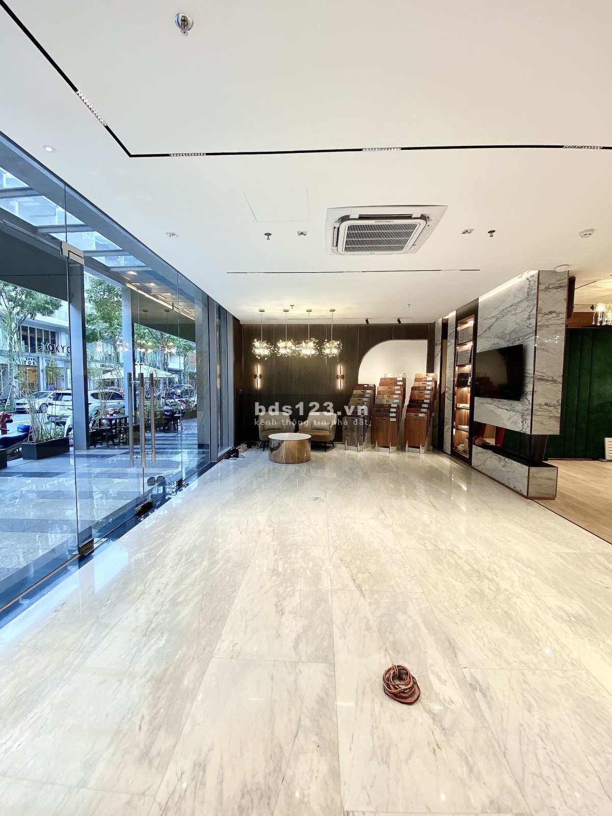 Cho thuê shophouse full nội thất Văn phòng sang, xịn giá phải chăng tại Sala quận 2 rộng 8.2m