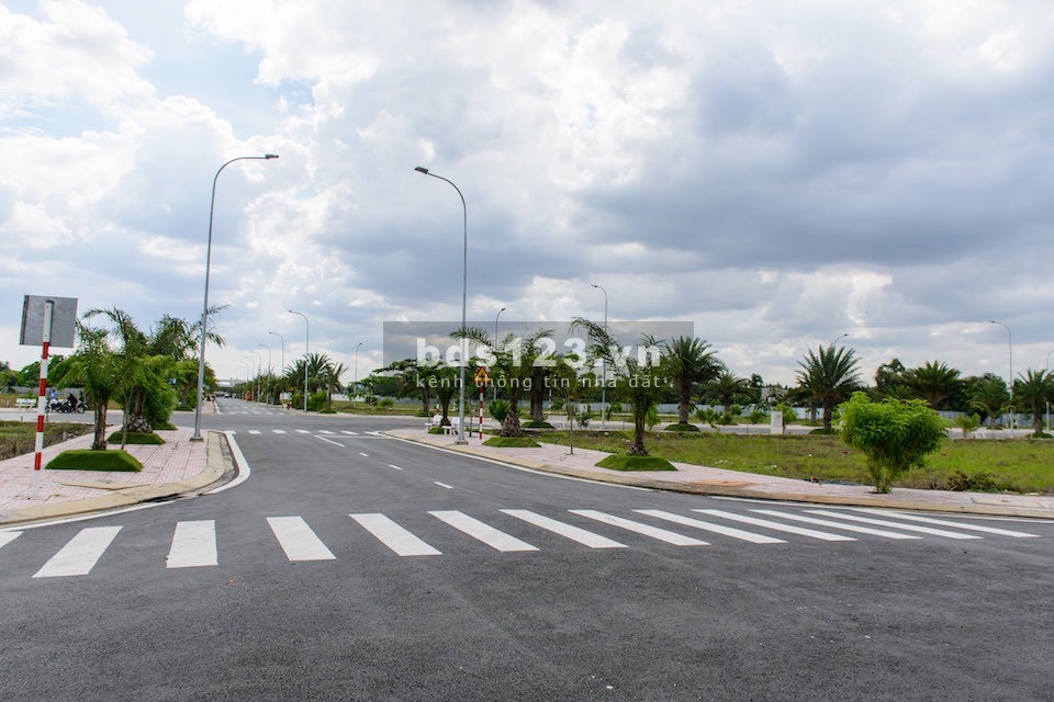 Cần bán gấp đất trên đường số 18,Thủ Đức, 80m2, 2.3 tỷ, gần Giga Mall Thủ Đức, LH:0909241776 (Hân)