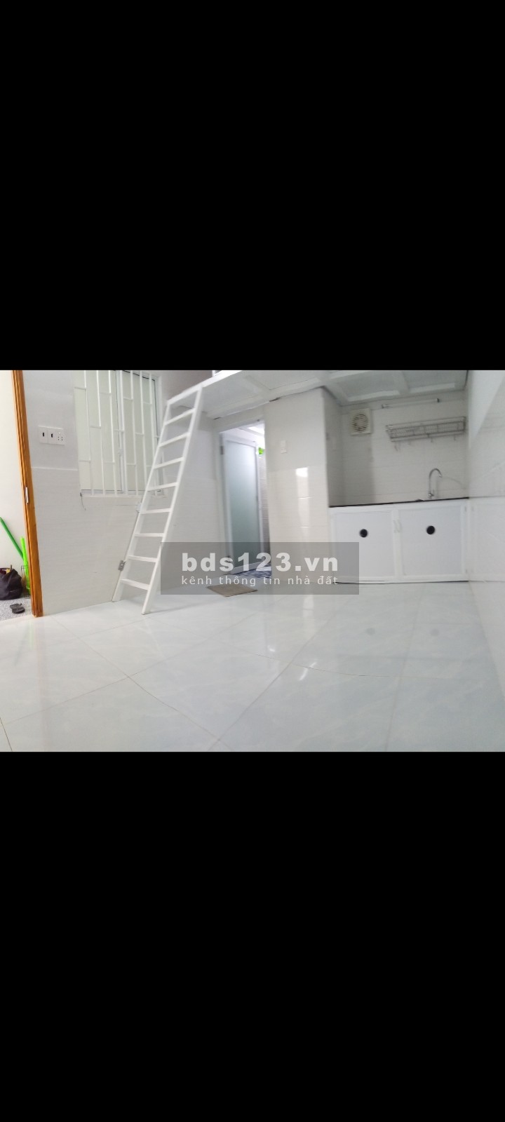 Phòng trọ có tolet riêng, gác, máy lạnh, lối đi riêng