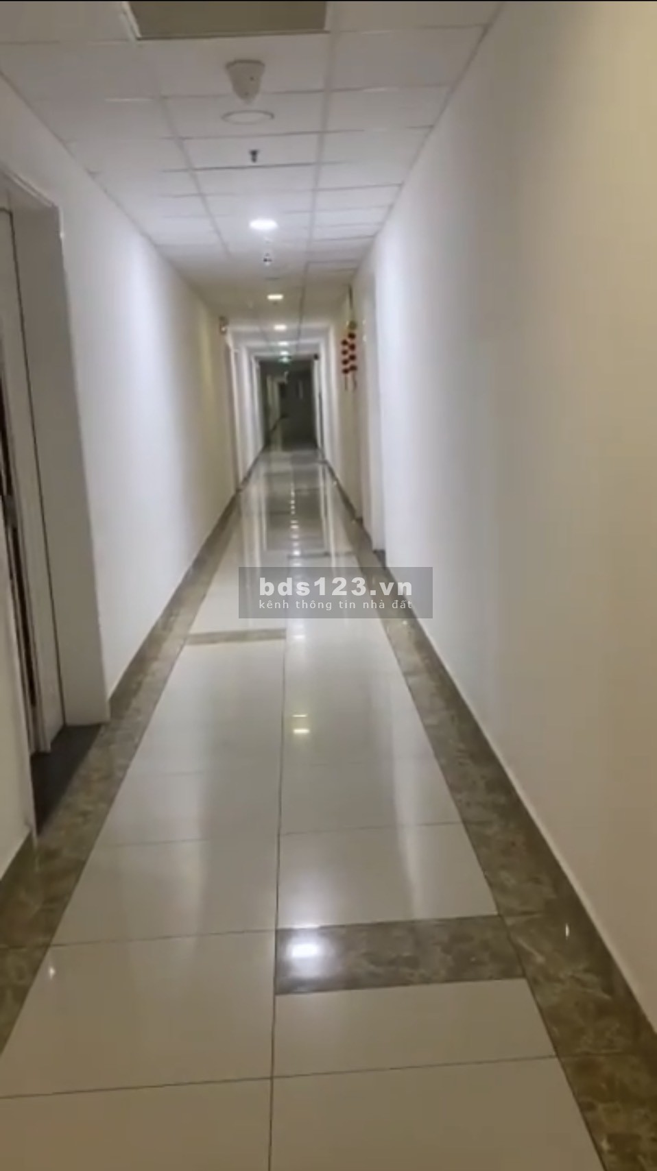 Bán căn 56m2 C/C 9 view Apartment tầng 17 tặng full nội thất