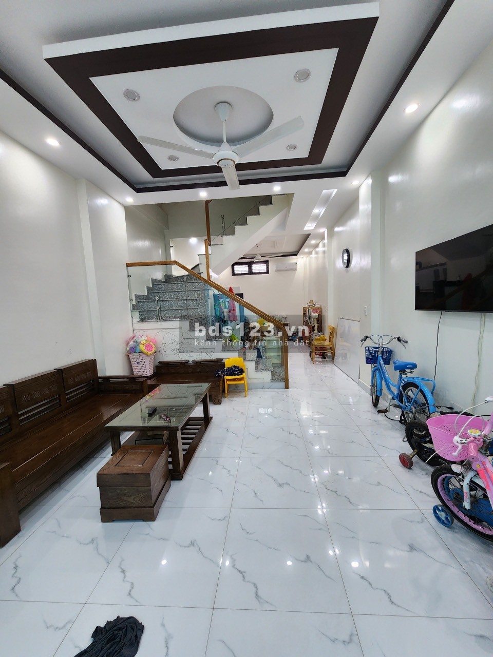 Bán nhà sát lô 27 Lê Hồng Phong 51,4 m2 x 3,5 tầng. Giá 2.690 Tỷ.
