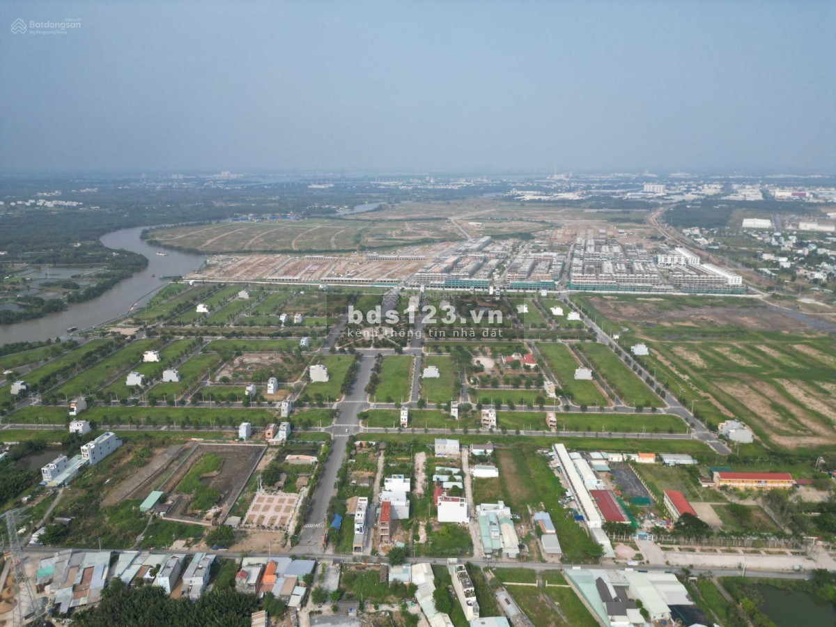 SàiGòn Village bán giá gốc hợp đồng nền B6 - 100m2 view kênh, công viên, đường lớn, nhận sổ ngay.