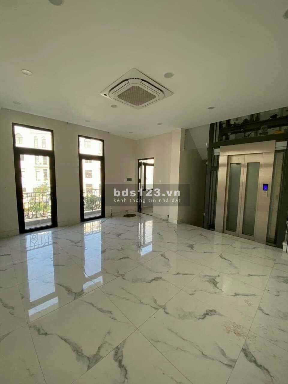 25 triệu thuê ngay nhà phố hoàn thiện 84m2 - Vinhomes Quận 9