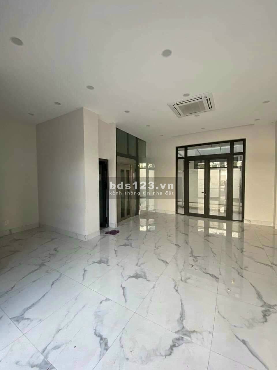 25 triệu thuê ngay nhà phố hoàn thiện 84m2 - Vinhomes Quận 9