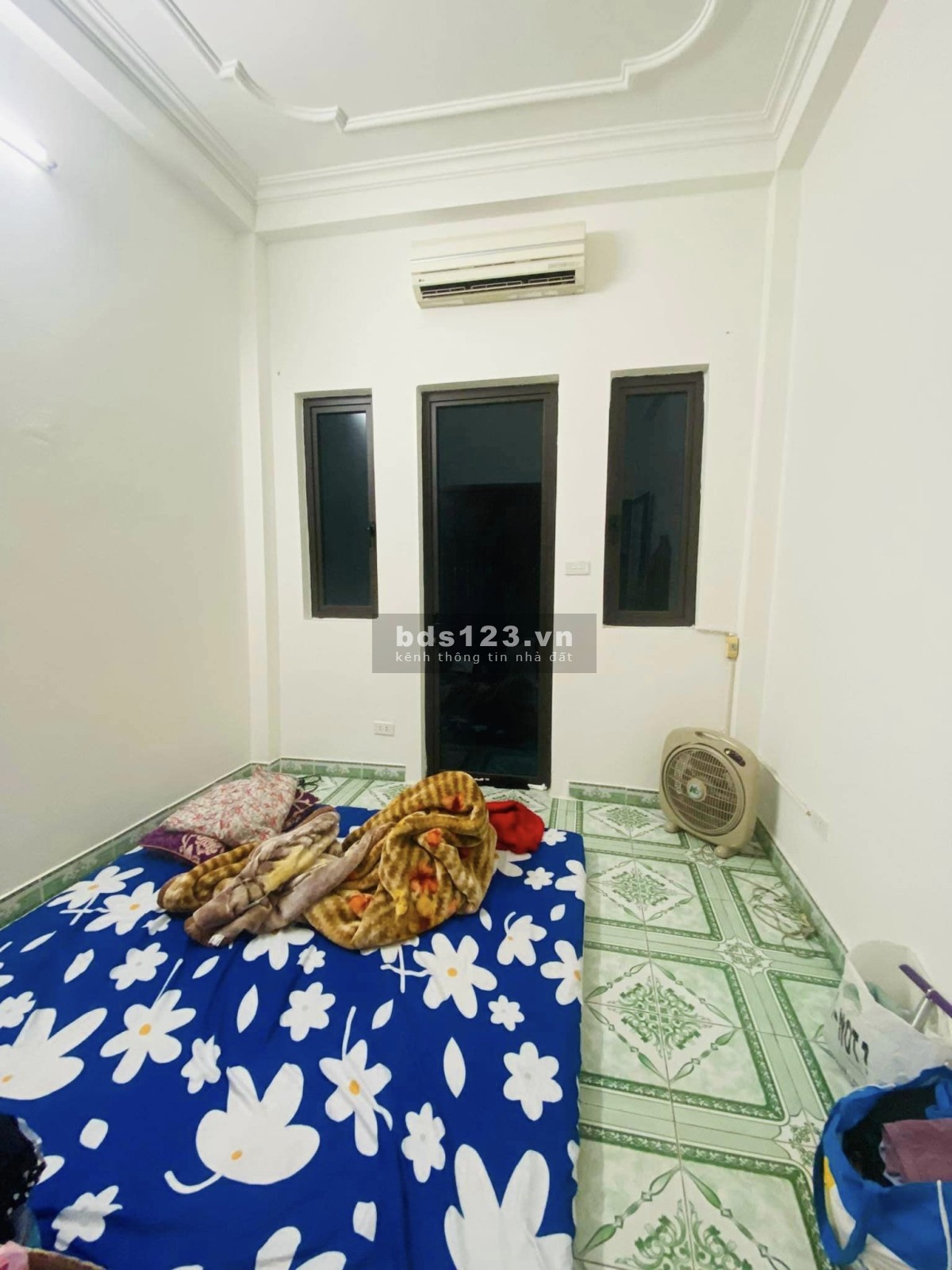 Bán căn nhà đường Hoàng Mai, phường Hoàng Văn Thụ, quận Hoàng Mai