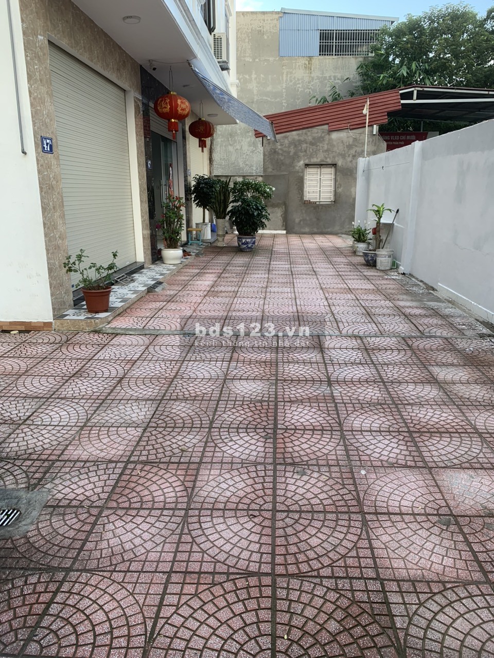 Bán nhà sát lô 27 Lê Hồng Phong 51,4 m2 x 3,5 tầng. Giá 2.690 Tỷ.