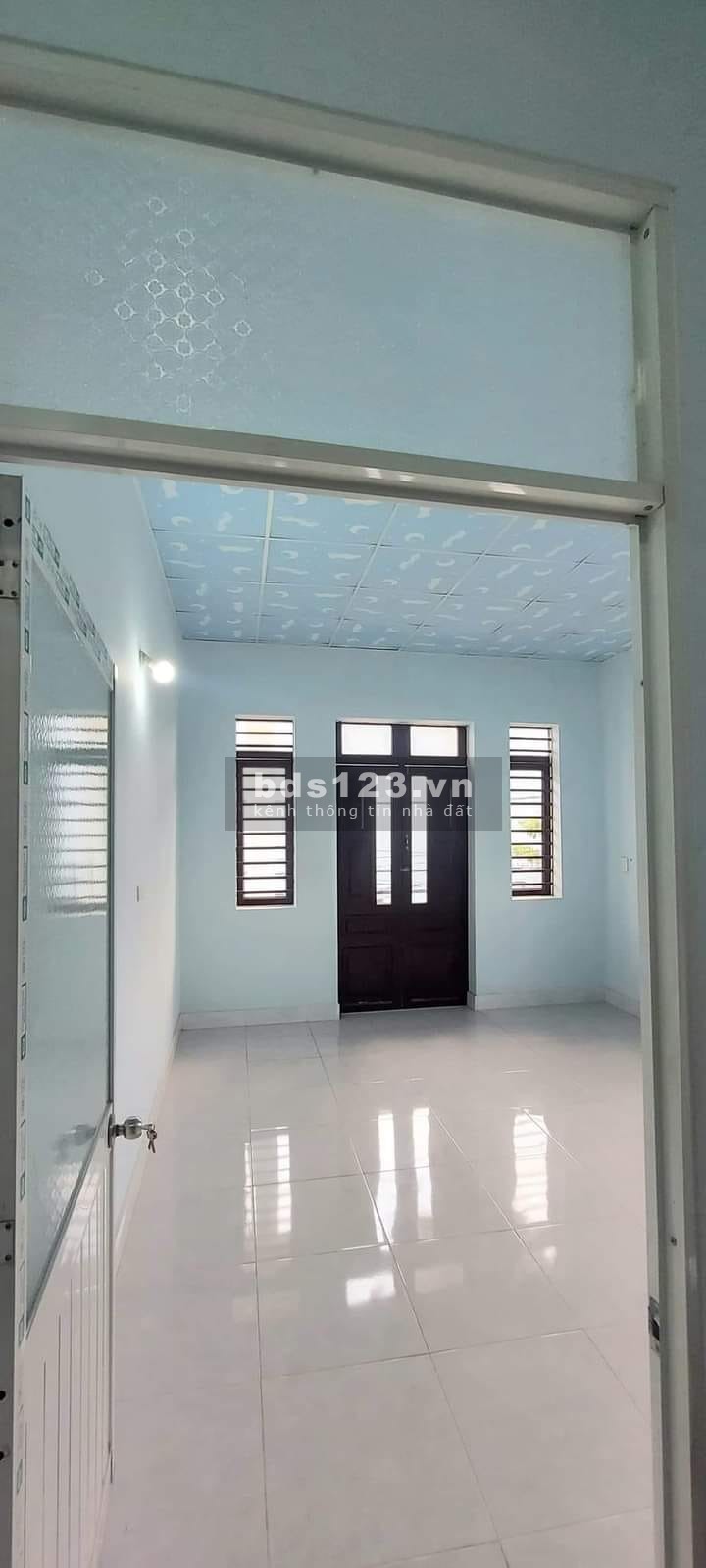 Nợ ngân hàng bán gấp 80m² căn noxh ngay ĐH Việt Đức - TX. Bến Cát950 triệu - 80 m2