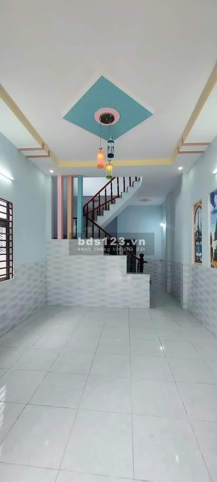 Nợ ngân hàng bán gấp 80m² căn noxh ngay ĐH Việt Đức - TX. Bến Cát950 triệu - 80 m2