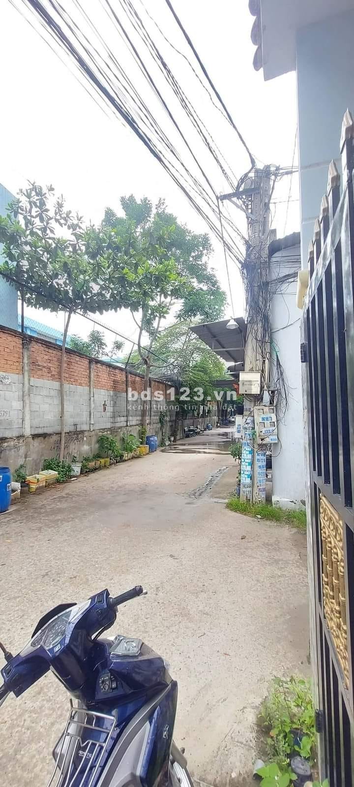 Nợ ngân hàng bán gấp 80m² căn noxh ngay ĐH Việt Đức - TX. Bến Cát950 triệu - 80 m2