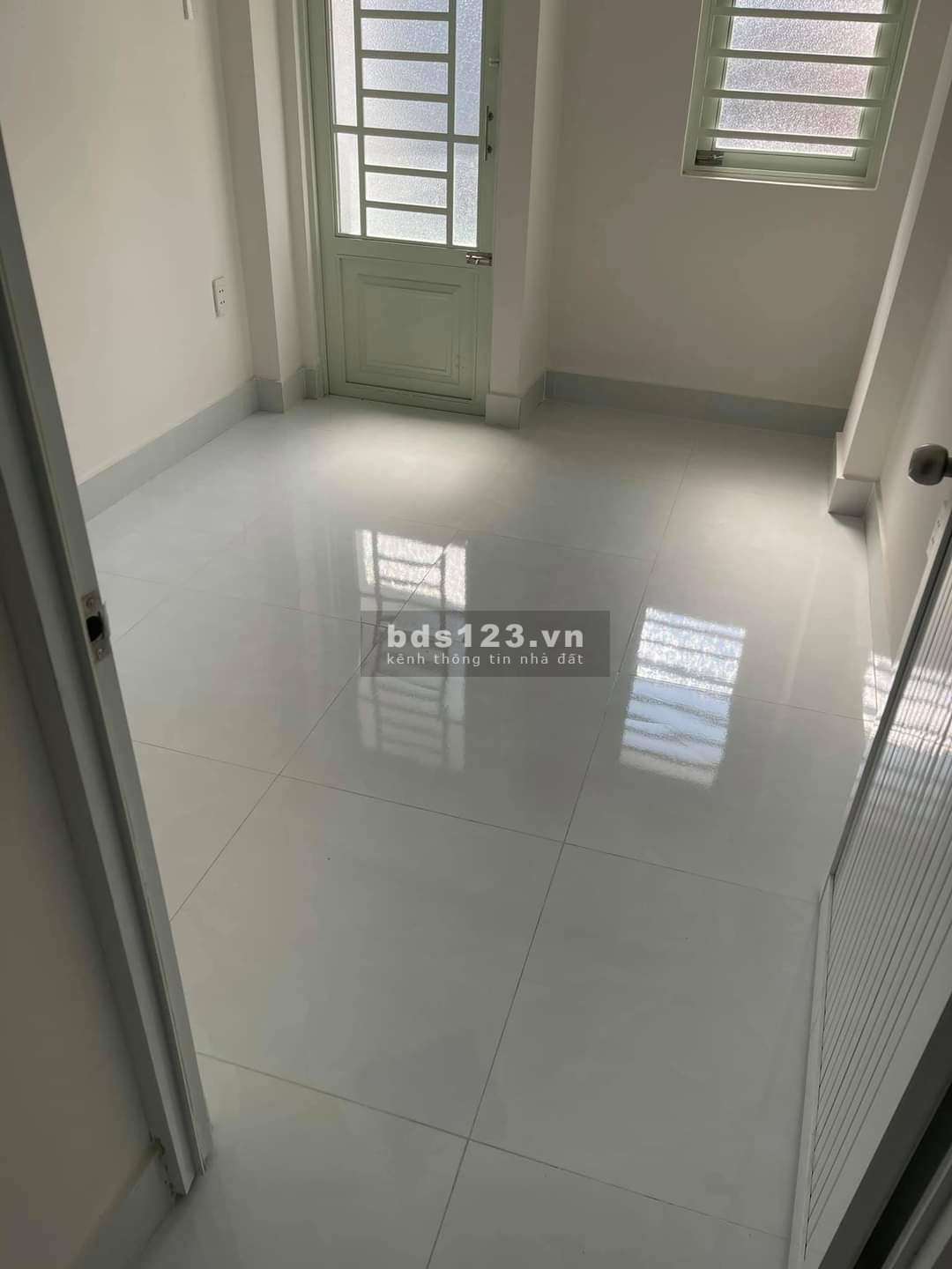 Chính chủ cho thuê nhà nguyên căn - Lạc Long Quân, Phường 10, Tân Bình